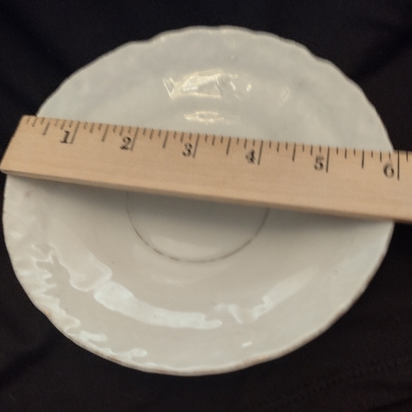 Vintage Unmarked Porcelain Floral Tea Cup and Saucer - Picture 3 of 8